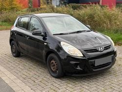 Schwarz Gebraucht 2011 Hyundai i20 Edition+ Limousine | 1.999 € (Superpreis)