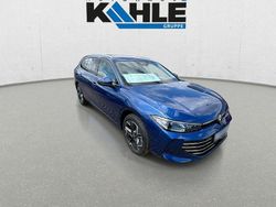 Reef blue (blau) Neu 2025 VW Passat Elegance Kombi | 67.540 €