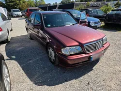 Rot Gebraucht 1998 Mercedes C180 Limousine | 1.799 € (Superpreis)
