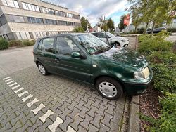 Grün Gebraucht 2001 VW Polo Basis Kombi | 2.600 €