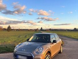 Grau Gebraucht 2015 Mini Cooper D Kleinwagen | 9.000 € (Fairer Preis)