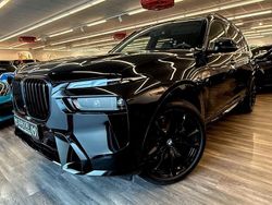 Skyscraper grau metallic Gebraucht 2024 BMW X7 Sport Line SUV | 116.900 €