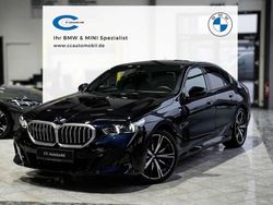 Carbonschwarz Gebraucht 2025 BMW 520 M Sport Limousine | 48.999 € (Superpreis)