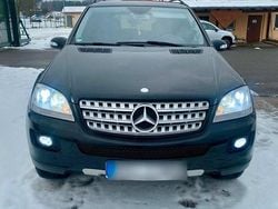 Schwarz Gebraucht 2008 Mercedes ML280 SUV | 10.200 € (Etwas zu teuer)