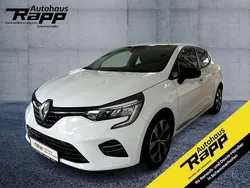 Weiß Gebraucht 2023 Renault Clio V Evolution Limousine | 14.980 € (Fairer Preis)
