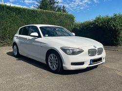 Weiß Gebraucht 2011 BMW 120 Urban Line Kleinwagen | 7.400 € (Guter Preis)