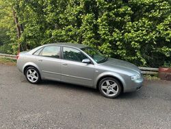 Grau Gebraucht 2004 Audi A4 Limousine | 3.699 € (Etwas zu teuer)