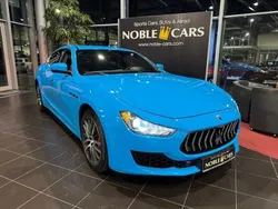F tributo blau foliert Gebraucht 2018 Maserati Ghibli Coupé | 33.690 € (Fairer Preis)