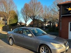 Schwarz Gebraucht 2005 BMW 523 Limousine | 3.300 € (Superpreis)