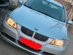 Silber Gebraucht 2005 BMW 320 Kombi | 3.999 €