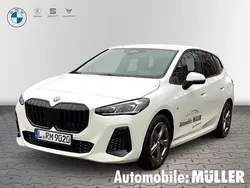 Weiss Gebraucht 2024 BMW 218 Active Tourer M Sport Van / Kleinbus | 39.990 € (Teuer)