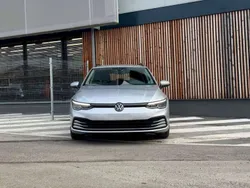 Silber Gebraucht 2021 VW Golf VIII Life Kombi | 17.000 € (Guter Preis)