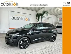 Lackierung schwarz perla nera/ Gebraucht 2023 Opel Grandland X GSe SUV | 33.990 €