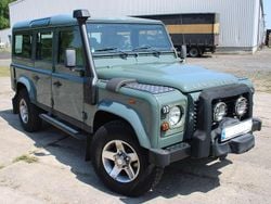 Grün Gebraucht 2013 Land Rover Defender SUV | 40.500 €