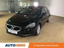 Schwarz Gebraucht 2016 Volvo V40 Kinetic Kombi | 11.790 € (Fairer Preis)