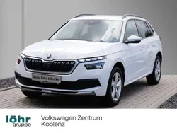 Moonweiß perleffekt Gebraucht 2023 Skoda Kamiq Tour SUV | 26.480 € (Etwas zu teuer)