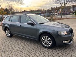 Grau Gebraucht 2016 Skoda Octavia Ambition Kombi | 6.700 € (Fairer Preis)