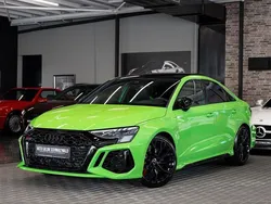 Grün Gebraucht 2024 Audi RS3 Sport Kleinwagen | 62.990 € (Fairer Preis)