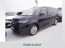 Deep black perleffekt Gebraucht 2024 VW Multivan Van / Kleinbus | 49.880 € (Guter Preis)