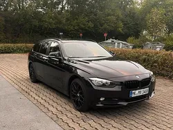 Schwarz Gebraucht 2016 BMW 318 Kombi | 10.000 € (Fairer Preis)