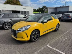 Lack gelb pegase + schwarz ony Gebraucht 2016 DS Automobiles DS3 Sport Chic Kleinwagen | 6.990 € (Fairer Preis)