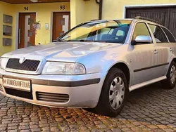 Silber Gebraucht 2002 Skoda Octavia Ambiente Kombi | 750 € (Fairer Preis)