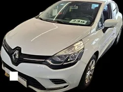Weiß Gebraucht 2017 Renault Clio IV Limousine | 7.700 € (Fairer Preis)