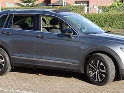 Grau Gebraucht 2019 VW Tiguan IQ Drive SUV | 28.399 € (Teuer)