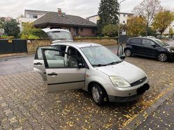 Silber Gebraucht 2002 Ford Fiesta Limousine | 1.700 € (Teuer)