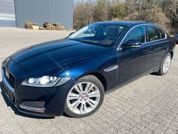 Blau Gebraucht 2019 Jaguar XF Prestige Limousine | 14.315 €