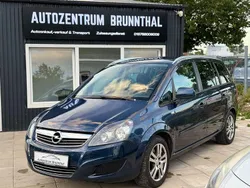 Blau Gebraucht 2012 Opel Zafira Family Van / Kleinbus | 4.490 € (Fairer Preis)