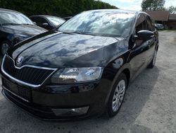 Schwarz Gebraucht 2018 Skoda Rapid Ambition Limousine | 9.750 € (Fairer Preis)