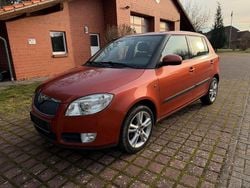 Orange Gebraucht 2007 Skoda Fabia Elegance Limousine | 2.100 € (Fairer Preis)