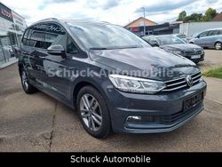 Grau Gebraucht 2021 VW Touran United Van / Kleinbus | 17.971 € (Guter Preis)