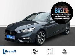 Grau Gebraucht 2024 Seat Leon FR Limousine | 27.990 € (Guter Preis)