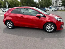 Rot Gebraucht 2014 Kia Rio Kleinwagen | 9.000 € (Teuer)
