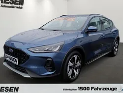 Blau Gebraucht 2024 Ford Focus Active Limousine | 25.390 € (Superpreis)