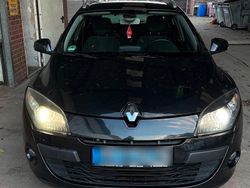 Schwarz Gebraucht 2010 Renault Mégane GrandTour Kombi | 3.250 € (Fairer Preis)