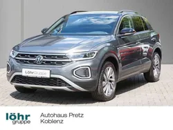 Indiumgrau metallic / schwarz Gebraucht 2024 VW T-Roc Move SUV | 33.980 € (Etwas zu teuer)