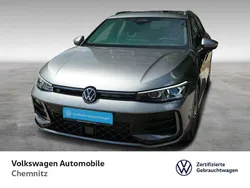 Grau Gebraucht 2024 VW Passat R-line Kombi | 43.890 €