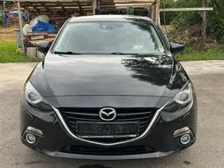 Schwarz Gebraucht 2014 Mazda 3 Sports-Line Limousine | 8.990 € (Fairer Preis)