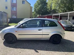Silber Gebraucht 2005 Ford Fiesta Ghia Kleinwagen | 1.100 € (Superpreis)