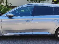 Grau Gebraucht 2017 Skoda Superb LAURIN & KLEMENT Kombi | 20.350 €