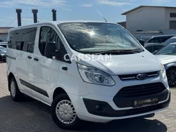 Weiß Gebraucht 2016 Ford Tourneo Custom Van / Kleinbus | 16.998 € (Fairer Preis)