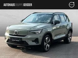 Sage green Gebraucht 2023 Volvo XC40 Core SUV | 29.850 € (Superpreis)