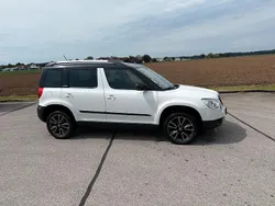 Weiß Gebraucht 2013 Skoda Yeti Adventure SUV | 6.350 € (Fairer Preis)