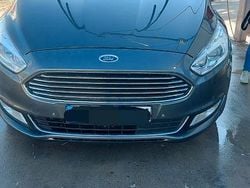 Grau Gebraucht 2019 Ford Galaxy Titanium Van / Kleinbus | 23.000 € (Guter Preis)