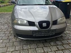 Grau Gebraucht 2004 Seat Ibiza Kleinwagen | 1.290 € (Guter Preis)