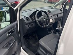 Weiß Gebraucht 2013 VW Caddy Comfortline Van / Kleinbus | 12.300 €