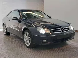Obsidianschwarz Gebraucht 2006 Mercedes CLK350 Coupé | 14.999 €